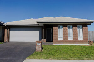  21 Shale Avenue, Logan Reserve