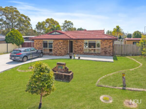  1 Glenbrae Court, Marsden