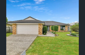  24 Meadowbrook Drive, Meadowbrook