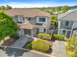 119 /  6-44 Clearwater Street, Bethania