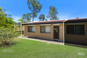 6 /  10 North Road, Woodridge