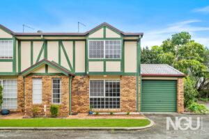 8 /  17 Monash Road, Loganlea