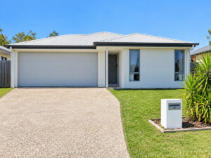  20 Rory Street, Logan Reserve