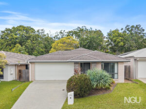 31 Sunstone Court, Logan Reserve