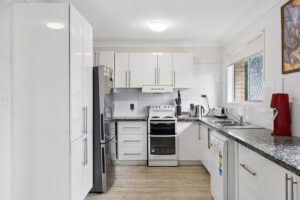  18 Blackton Street, Logan Central
