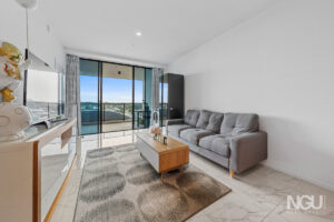 4603 /  5 Harbour Side Court, Biggera Waters